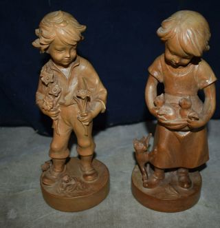 MAGNIFICENT VINTAGE PAIR ANRI WOOD CARVED TALL BOY AND GIRL FIGURES - FINE DETAIL 5