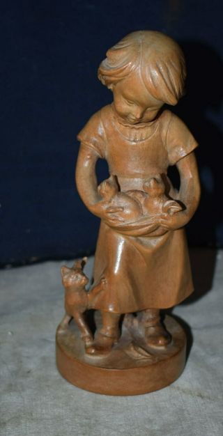 MAGNIFICENT VINTAGE PAIR ANRI WOOD CARVED TALL BOY AND GIRL FIGURES - FINE DETAIL 7