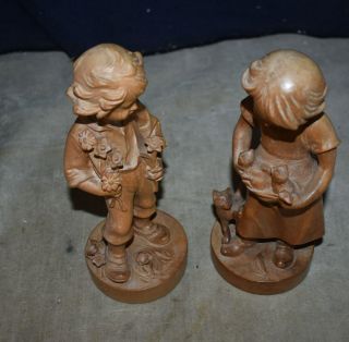 MAGNIFICENT VINTAGE PAIR ANRI WOOD CARVED TALL BOY AND GIRL FIGURES - FINE DETAIL 8
