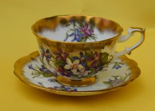 Vtg Royal Albert Fluted Tea Cup And Saucer - Gold Crest Series - Violets - Exc
