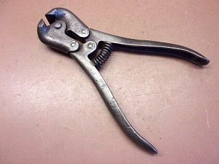 Vtg Unbranded Spring Loaded End Nippers 3/4 " Jaw Cutting Pliers 6 1/2 "