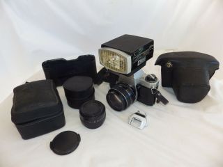 Vintage Asahi Pentax Spotmatic F 35mm Slr Camera With Flash & Extra Lens