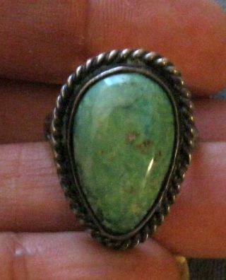 Lovely Vintage Sterling Silver Turquoise Navajo Ring