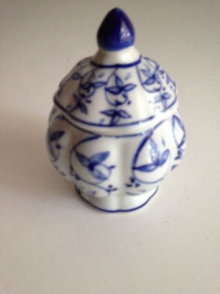 Vintage Pottery Vase W/lid Hand Painted In Thailand 3.  5 " X 2.  5 " Home Decor Blue