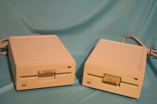 Vintage Apple 5.  25 " External Floppy Drive Model A9m0107 Duo Dual 5.  25