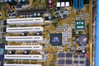 ABIT KT7A - RAID SOCKET A/462 MOTHERBOARD KT133A CHIPSET 133MHZ FSB SDRAM 4