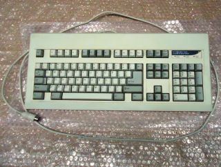 Vintage Reveal / Nmb Rt101,  At Keyboard With Space Invader Switches,