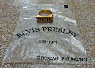 Vintage 1977 Boxcar Elvis Presley Gold Tone Ring In Org.  Plastic Nos