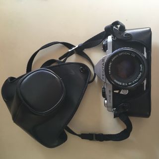 Pentax Me 35mm Slr Camera
