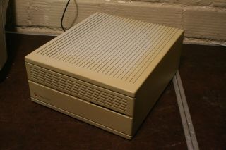 Vintage Apple Macintosh Iici Personal Computer Has Ram / No Hd
