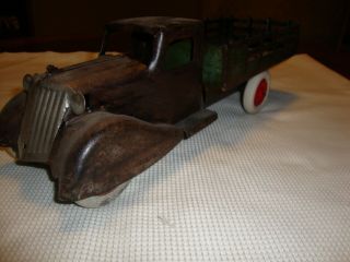 Vintage Wyandotte Pressed Steel Rooster Comb Stake Bed Truck With Wood Hub & Rub