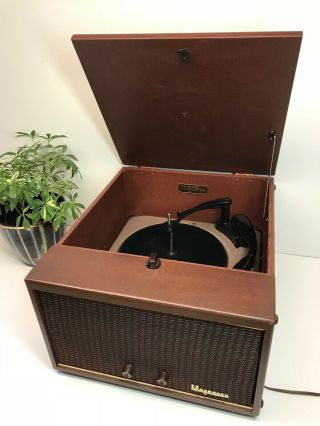 Vtg Magnavox Playfellow Record Player Portable 1950 