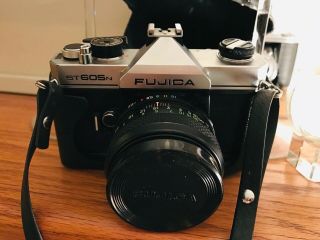 Fujica St605n Vintage Slr Camera With 55mm Fujinon Lens 1:2.  2 And Cover