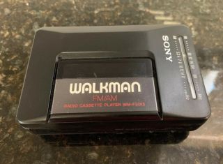 Vintage Sony Walkman Cassette Player Am/fm Radio Wm - F2015 Fast