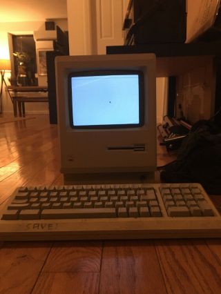Apple Macintosh Mac Plus 1mb M0001a Computer (, Needs Tlc)