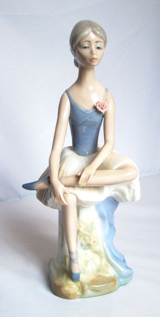 Casades Fine Porcelain Sitting Ballerina Waiting For Call,  Lladro Design Vintage