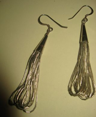 Vintage Liquid Silver Earrings Navajo Native American 10 Strand 4.  5 Grams 2 1/2”