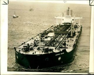 Ship Universe Ireland - Vintage Photo
