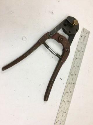 VINTAGE ATI AT501R ADJUSTABLE GUIDE RIVET CUTTER,  Up To 1/4,  USA, 4
