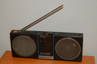 Vintage Sony Srf - 80w Stereo Speaker Boombox With Removable Am / Fm Radio Walkman