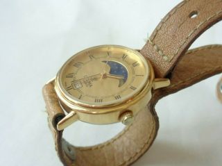 Vintage Delma Swiss Made Quartz Ladies Gold Tone Moonphase Watch battery 4
