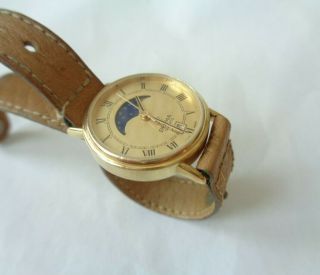 Vintage Delma Swiss Made Quartz Ladies Gold Tone Moonphase Watch battery 5