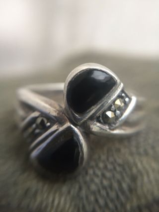 Lovely Vintage Sterling Silver Marcasite And Onyx Ring Sz 6