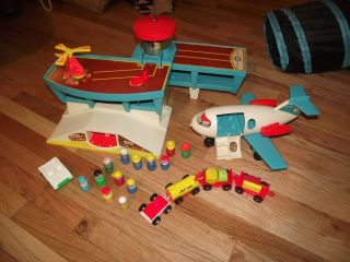 Vintage Fisher Price Little People Airport And Airplane,  1972 W/13 People,  Nr