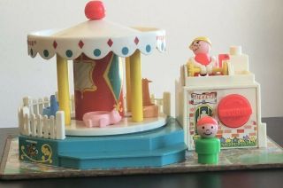 Vintage Fisher Price Merry Go Round Carousel Musical Windup 1972