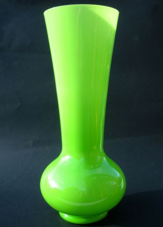 Xl Vibrant Vtg/retro Bright Green Cased Italian Glass Vase Carlo Moretti/empoli