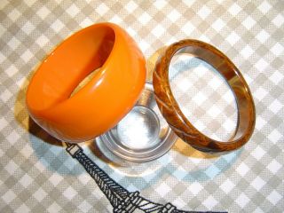 2 Vintage Butterscotch Amber & Brown Carved Bakelite Bangles Bracelets