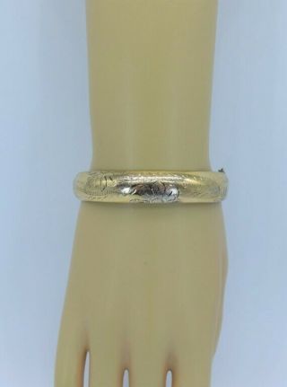 VTG Floral Etched Sterling Silver 18k Gold Plated Bangle Bracelet Hinged 7.  25 