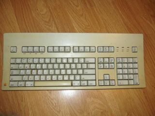 Apple Macintosh M0115 Vintage Mac Adb Wired Extended Keyboard - No Cable
