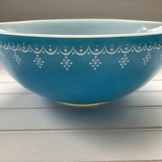 Pyrex Snowflake Blue Garland Cinderella Mixing Bowl 444 Vintage 4 Quart 3