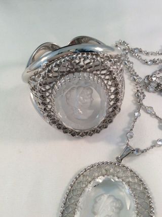 Vintage WHITING AND DAVIS Glass Intaglio Cameo Silver Tone Bracelet And Necklace 6