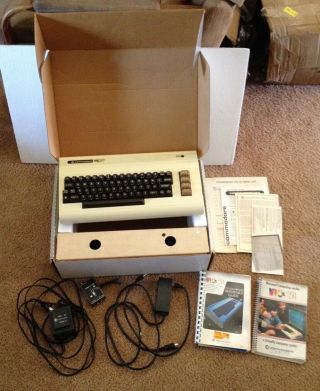 Vintage Commodore Vic 20 Personal Game Computer And Accessories Vic20