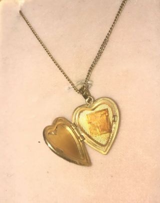 Vintage A&Z 12K Gold Filled Heart Locket and Necklace 3