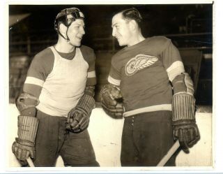 2 - 8 X 10 Vintage Photos Of Players From The 1935 - 36 & 37 Stanley Cup Team