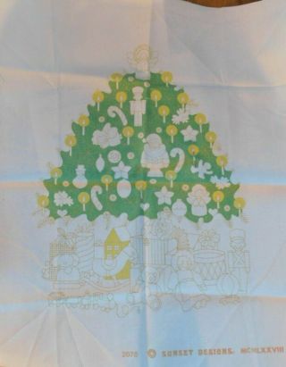 Vintage Sunset Stitchery CHRISTMAS TREE FANTASY Crewel Stamped Fabric & Inst 4