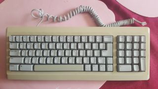 Rare Vint.  Apple Macintosh Extended Keyboard For 128,  512 & Plus M0110a