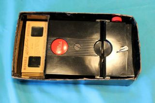 1950’s Stereo Realist Red Button Bakelite 3 - D Stereo Slide Viewer With 9 Cards