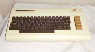 Vintage Commodore Vic - 20 Computer / Power Supply / Box
