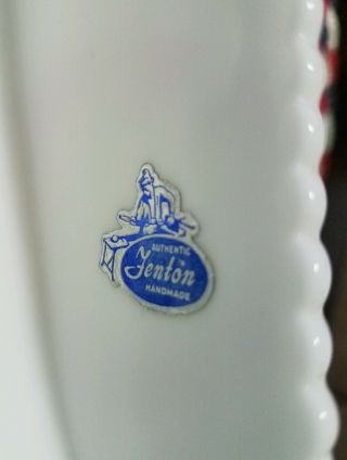Vintage White Milk Glass Boat Vase Authentic Fenton Hand Made 2