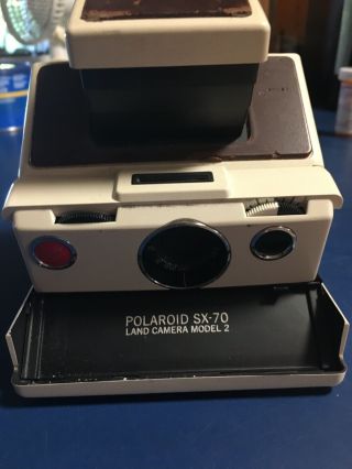 POLAROID SX - 70 LAND CAMERA,  MODEL 2,  WITH LEATHER CASE 2