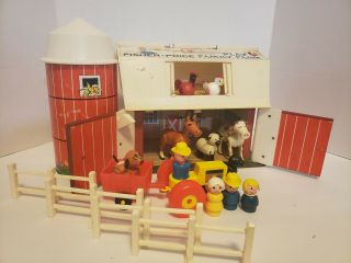 Vintage 17 Pc Fisher Price Play Family Farm Silo Barn Animals Little People 913