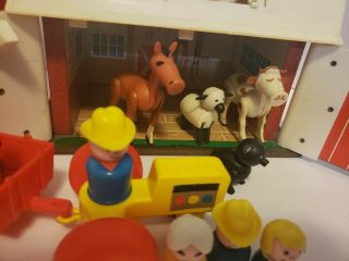 Vintage 17 pc Fisher Price Play FAMILY FARM Silo Barn Animals Little People 913 3