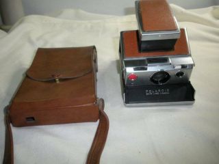 Great Polaroid Sx - 70 Land Camera With Case / Look