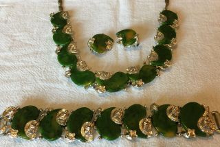 Vintage Art Emerald Custard Swirl Bakelite 