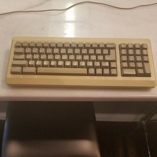 Vintage Apple Mac Macintosh Plus Keyboard M0110a Great