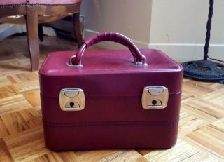 Vintage Retro 60s 70s Box Vanity Makeup Jewelry Travel Case Burgundy Carry On